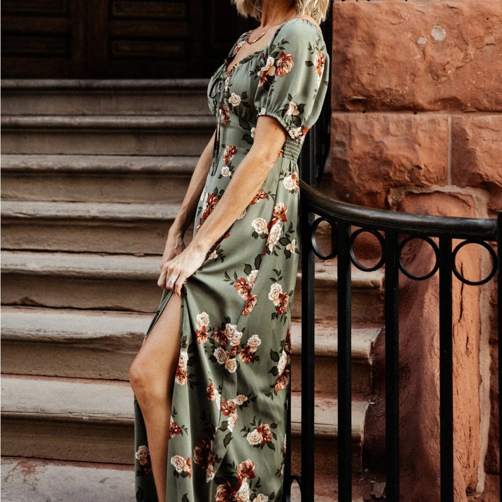 NWT size S. Gorgeous dress I’m just to short for it. - Picture 3 of 3